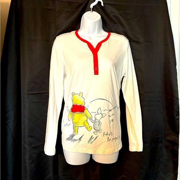 Disney Woman’s Winnie The Pooh NWOT Long Sleeve Henley Medium PERFECT Day Top - Picture 1 of 7
